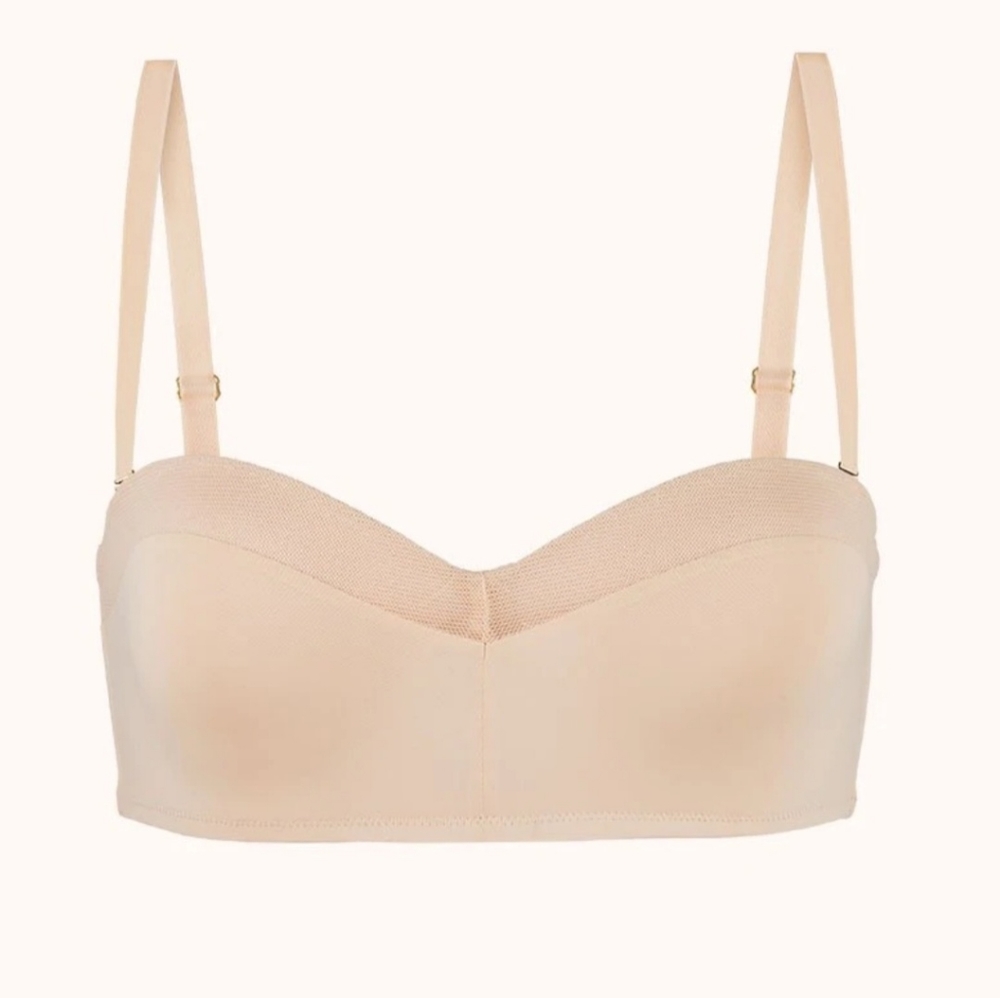 Lively Strapless (Has Optional Straps) No Wire Bra. 32B. NWT.